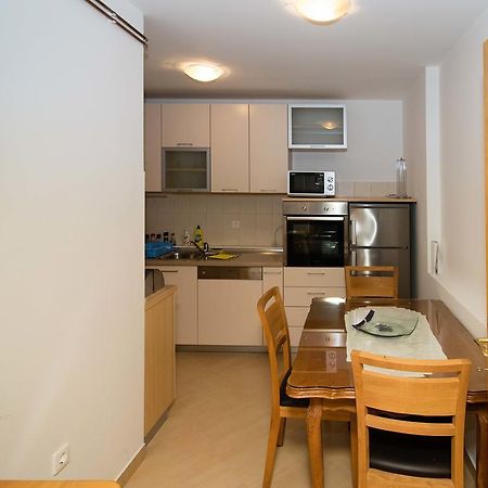 Apartment Peran ชิเบนิก ภายนอก รูปภาพ